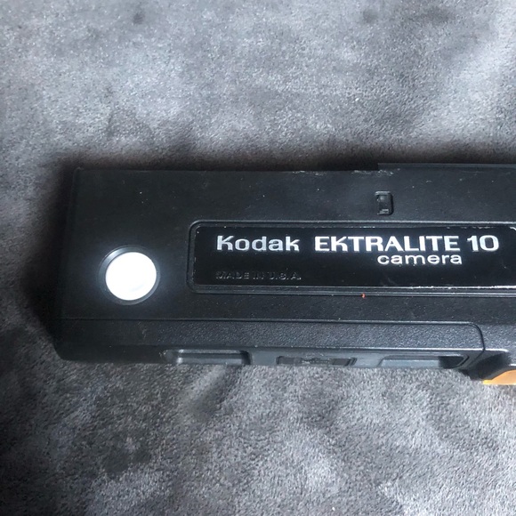 (As-Is Parts/Repair) Kodak Extralite 10 Vintage Film Camera - Picture 2 of 8